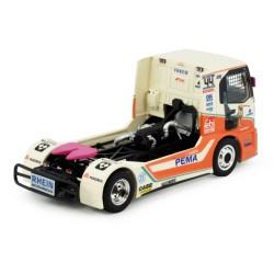 Tekno 83202 Iveco Racetruck Halm