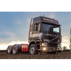 WSI 01-4693 Volvo Royal Edition 6 x 2