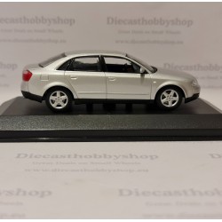 Minichamps 957.002 Audi A4 sedan in silver