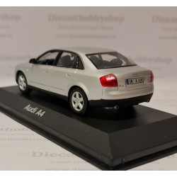 Minichamps 957.002 Audi A4 sedan in silver