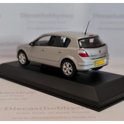 Corgi Vanguards VA09400 Vauxhall Astra ( Opel )