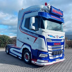 Tekno 89702 Scheufler "Spendentruck"
