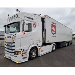 WSI 01-5357 Danielou